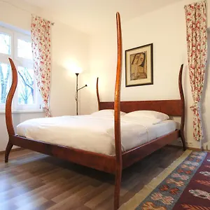 https://apartement-in-stadtvilla.find-berlin-hotels.com